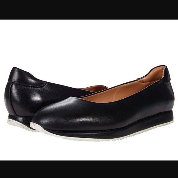 Aquatalia Shoes - NWT Aquatalia 'Helaina' Weatherproof Genuine Leather Casual Flats in Black